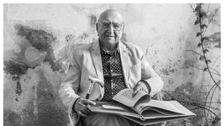 Cortegiul funerar a lui Dinu Săraru, purtat pe umeri de militari. Când va avea loc înmormântarea?