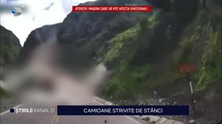 VIDEO - St&acirc;nci prăbușite &icirc;n Peru după o alunecare de teren. Un camion a fost strivit