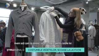 VIDEO - Costumele vedetelor, scoase la licitație. Printre ținute se numără și o rochie purtată de Madonna