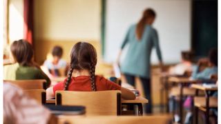 Mamă elev abuzat școală