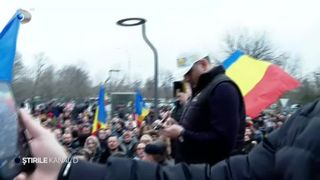VIDEO- Scandal la poarta Congresului Partidului Popular European. Mai mulți protestatari au rupt gardurile jandarmilor