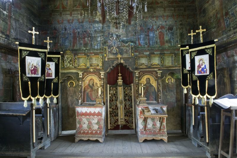 interior biserica ortodoxa