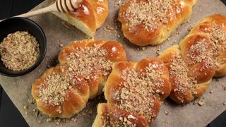 Unde găsești cei mai buni mucenici din București. Târgurile deschise în weekend-ul 9-11 martie 2024