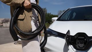 16 stații de reîncărcare a vehiculelor electrice în comuna Moșnița Nouă