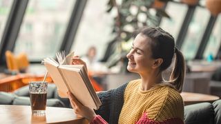 De ce preferă majoritatea cititorilor cărți de beletristică?