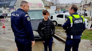 Denis, copilul de 12 ani din Botoșani, găsit &icirc;ntr-un parc a doua zi!