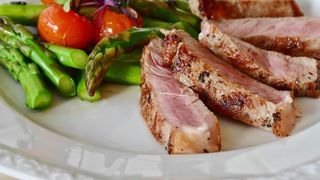 carne de porc farfurie