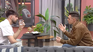 VIDEO - Robert intervine &icirc;n scandalul momentului din &rdquo;Casa iubirii&rdquo;! Ce l-a &icirc;ndemnat pe Ștefan să facă, după toată situația cu Aleyna și gestul ei făcut &icirc;n club? "Fii bărbat!