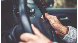 Șoferiță 103 ani fără permis