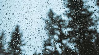 C&acirc;nd scăpăm de ploi și de vreme mohor&acirc;tă? Explicațiile meteorologilor