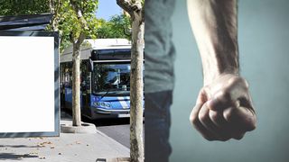 Scene șocante într-o stație de autobuz din Târgu Jiu! O femeie a ajuns în stare gravă la spital, după ce a fost victima unui tânăr