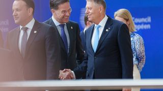Klaus Iohannis a avut o &icirc;nt&acirc;lnire bilaterală cu premierul olandez Mark Rutte