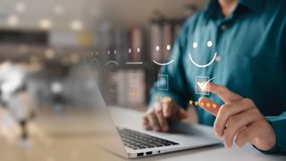 România coboară în topul țărilor fericite. De ce sunt oamenii tot mai triști? „Consideră că viața s-a încheiat”. Cum arată clasamentul internațional?