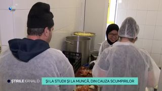 VIDEO-Studenții, și la studii, și la muncă din cauza scumpirilor.  Printre ei se numără și cei străini: ,,Este un ajutor pentru mine''