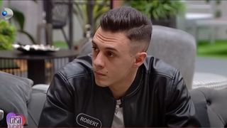 Robert, afectat de atacurile din "Casa Iubirii"