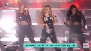 VIDEO-Shakira, concert incendiar &icirc;n Times Square. Din public, aceasta ar fi fost susținută de noul iubit