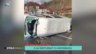 VIDEO-Incident &icirc;n Suceava, &icirc;n această dimineață.  Cinci oameni au fost răniți, după ce un microbuz s-a răsturnat pe șosea
