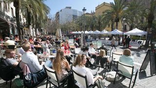 Mesele premium din restaurante, taxate suplimenatar