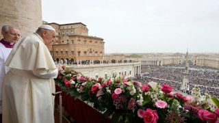 Papa Francisc, apel emoționant la pace în mesajul „Urbi et Orbi” după slujba de Paște