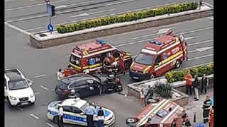 Ambulanta răsturnată &icirc;n cartierul 13 Septembrie, Panduri