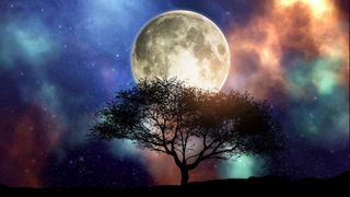 Luna Plină în aprilie 2024: Vin vești bune pentru aceste zodii