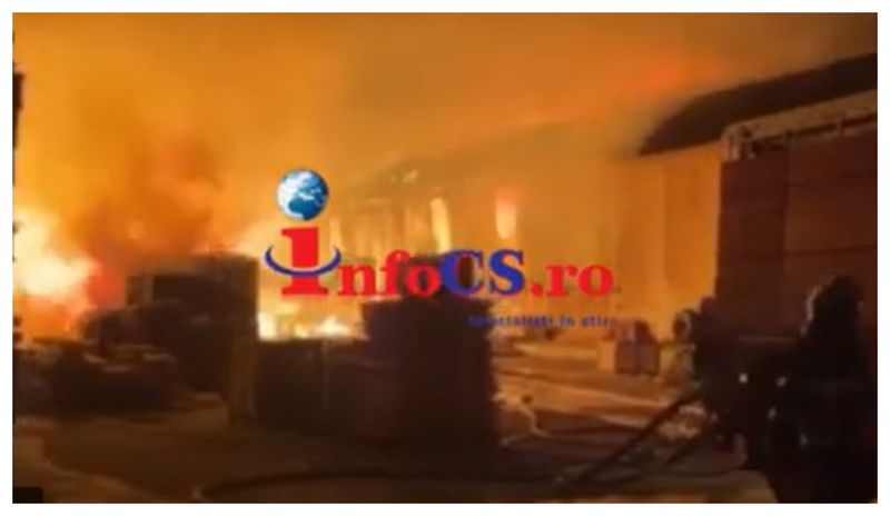 Incendiu fabrică mobilă