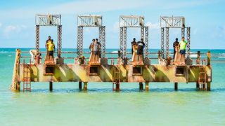 Micuțu l-a salvat pe Filip și a părăsit "Insula de 1 milion"! Armin a pierdut la proba decisivă și este &icirc;n pericol de eliminare. Doamna Angela face jocurile pe Insulă