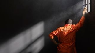 Unul dintre cei mai căutați fugari din Marea Britanie a fost prins, după 27 de ani de căutări. Cum a ajuns Richard Burrows pe m&acirc;inile polițiștilor?