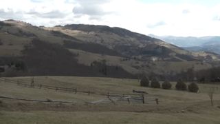 Doar 7 locuitori mai trăiesc aici. Unde se află satul din România care este la un pas de a dispărea de pe hartă: ”Ne mănâncă sălbăticiunile în scurtă vreme”