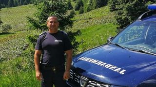 Femeie salvată jandarmi