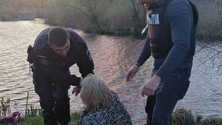 Cine sunt jandarmii care au devenit eroi, la Brașov, după ce au reușit să salveze o femeie dată dispărută? Aceasta intenționa să-și ia viața