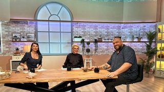 “Degeaba e catedrala mare dacă nu e finanţare!” Micuţu a povestit la “Follow us!”,  ce se întamplă în tabăra Sudicilor, la "Insula de 1 milion"