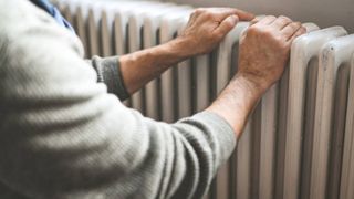 Care este noul termen pentru montarea repartitoarelor? Persoanele vulnerabile pot primi 750 de lei