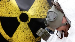 Cine se face vinovat de atacul asupra centralei nucleare?