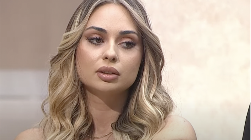 Virginia și Roberta, la cutițe, după ce Robi i-a aruncat unele priviri noii concurente