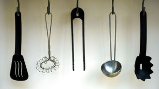 Vrei să gătești mese delicioase simplu și rapid? Top 3 lucruri de care ai nevoie &icirc;n bucătăria ta