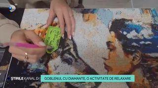VIDEO - Goblenul cu diamante, o activitate de relaxare. Cum ne putem transforma peste noapte în mici artiști