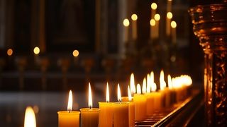 lumanari in biserica