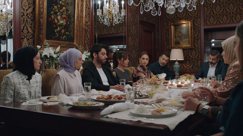 personaje serialul o dragoste