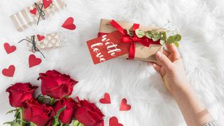 Top 10 Cadouri Care Îți Încântă Dragostea în 2024!