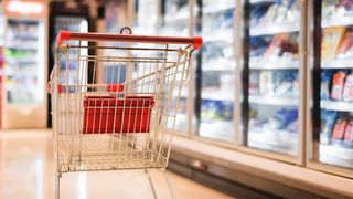 VIDEO Creșterea TVA-ului și scumpirea energiei electrice readuc românii la obiceiurile din comunism