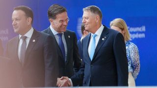 Klaus Iohannis și Mark Rutte, competiție pentru șefia NATO