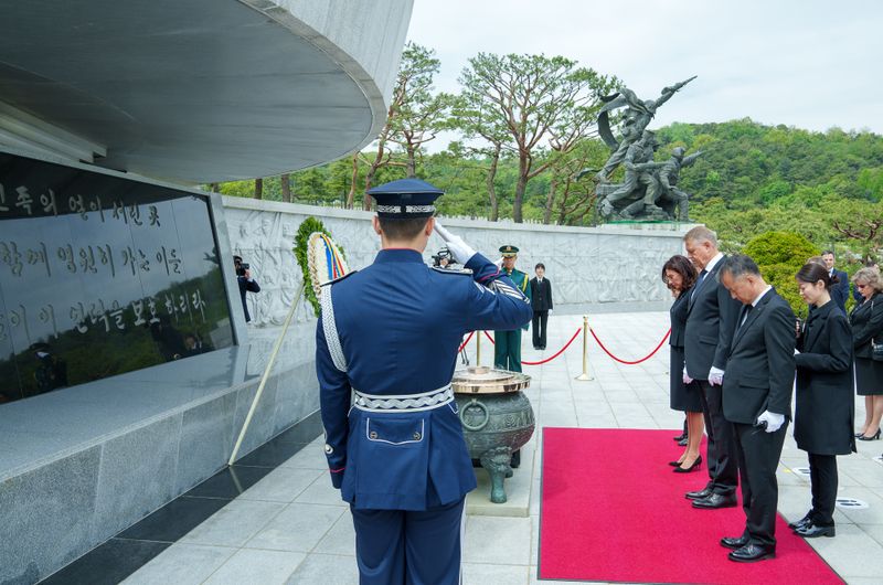 Klaus și Carmen Iohannis, vizită în Coreea de Sud