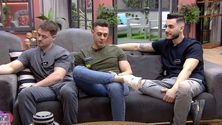 Bianca, interesată dacă Bogdan este influențat de ceilalți băieți din "Casa Iubirii"