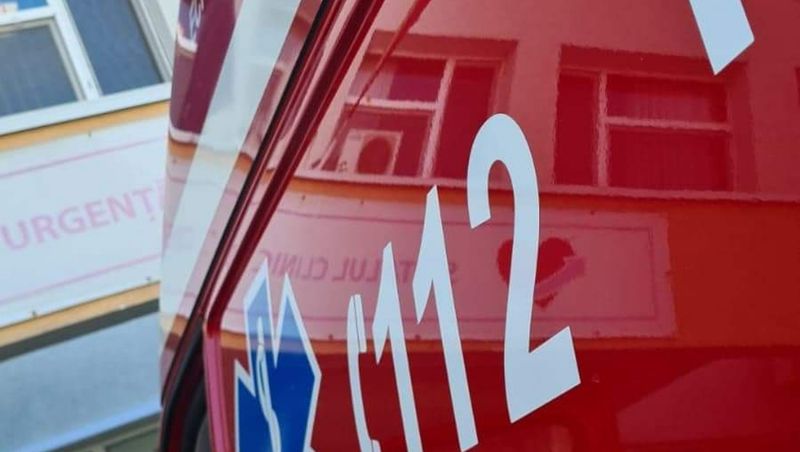 Angajat ISU ajutor bătrân