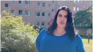 "Am cheltuit peste 120.000 de euro ca să-mi rotunjesc formele". Cum arată suedeza Natasha după operațiile estetice pe care acum le regretă