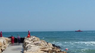 &icirc;n stațiunea Mamaia, &icirc;n zona hotelului Sulina, la digul &icirc;nchis,