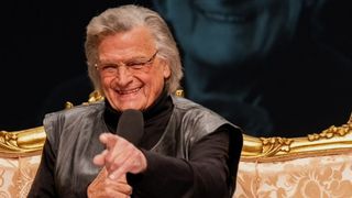 VIDEO- Florin Piersic, internat de urgență în spital! Actorului i s-ar fi făcut rău pe scenă