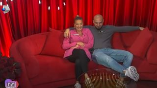 Sc&acirc;ntei &icirc;ntre Julia și Robi, &icirc;n camera roșie. Concurenta se simte ignorată: &bdquo;Te-ai stins &icirc;n ceea ce mă privește...&rdquo;