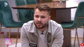 Gagea, născut &icirc;n aceeași zi cu Rebecca și Julia&nbsp;